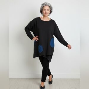 Xiao Black Blue Accents Asymmetric Rpund Neck Long Sleeve Top L (Box24)